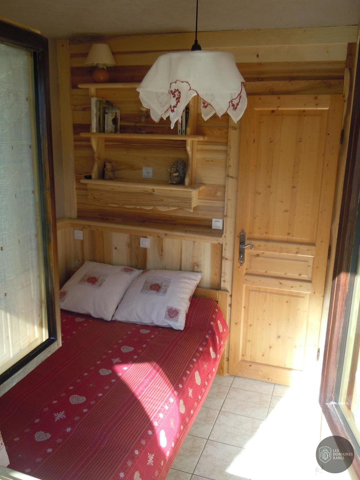 La Grange Evasion — Extérieur