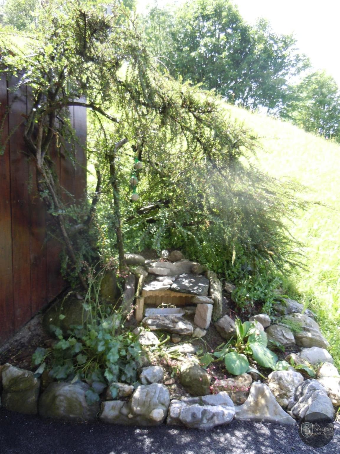 La Grange Evasion — Extérieur
