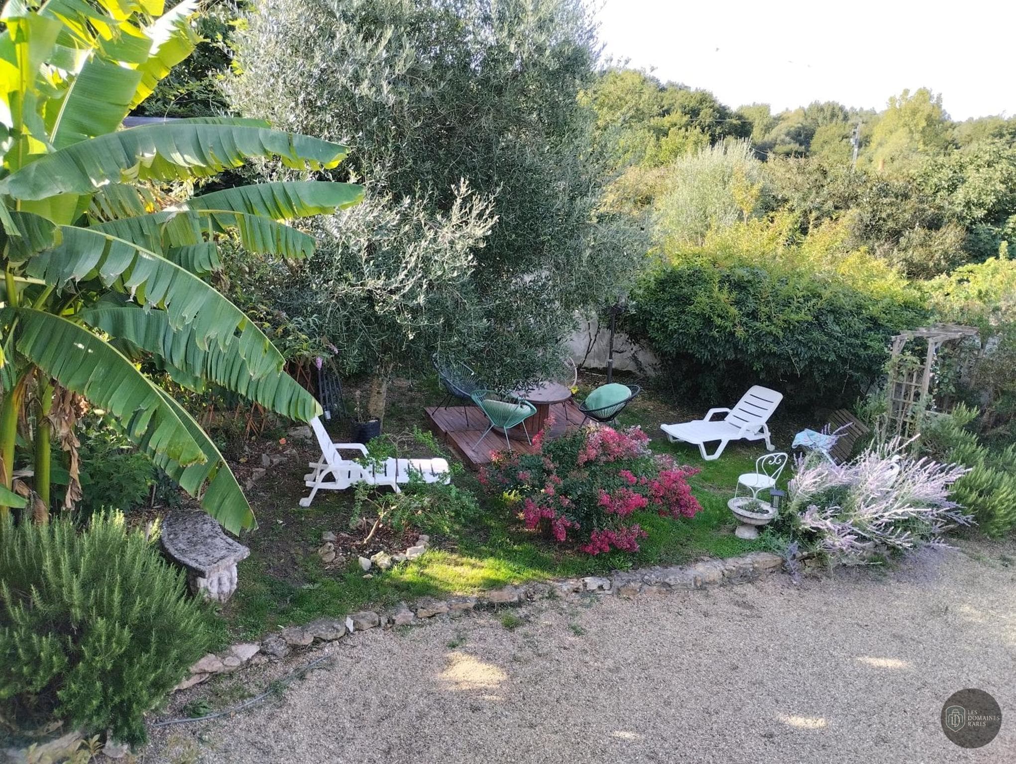 La Grange de Launay — Extérieur