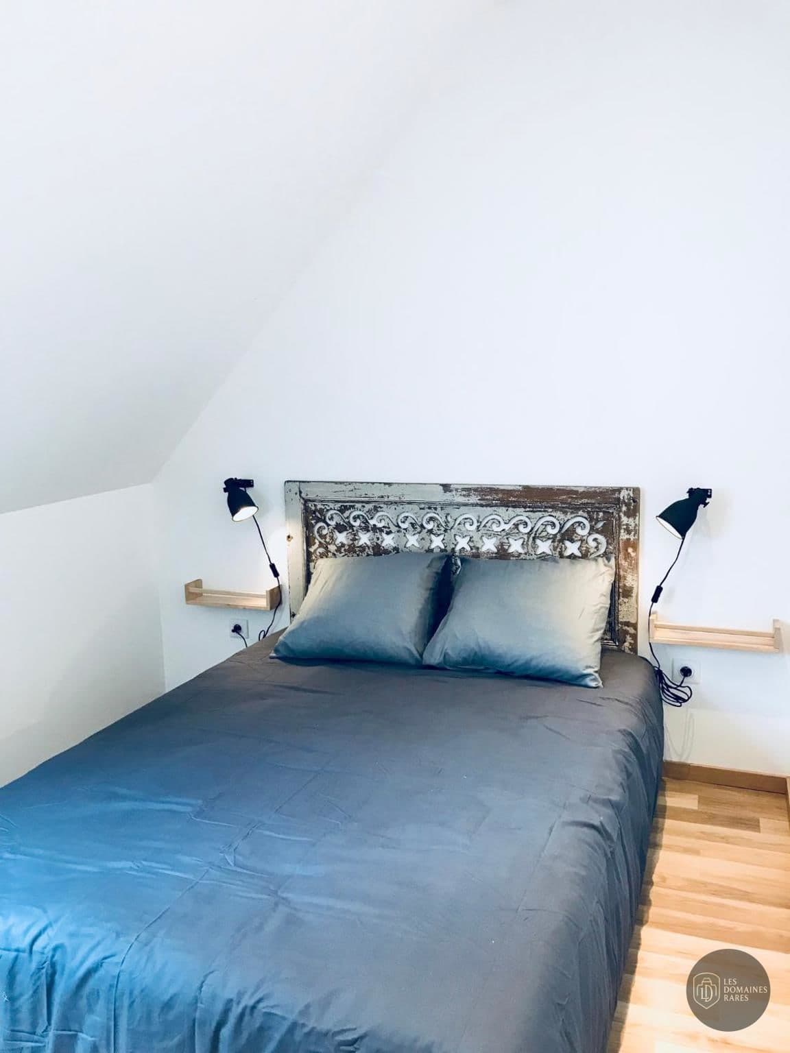 Chambre du domaine La Grange de l'Ecuyer à Chemilly en Auvergne-Rhône-Alpes - séminaire chemilly