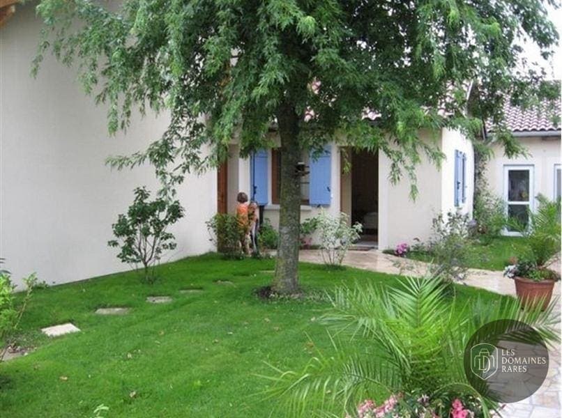 Vue extérieure du relais La Grange du Relais en Grand Est