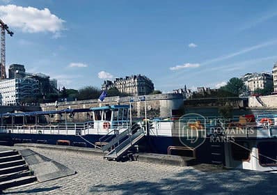 Vue extérieure du lieu La Guinguette Pirate en Île-de-France