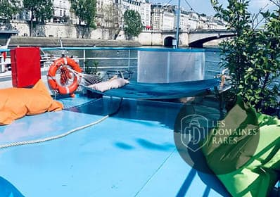 Vue extérieure du lieu La Guinguette Pirate en Île-de-France