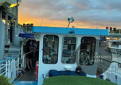 Vue extérieure du lieu La Guinguette Pirate en Île-de-France