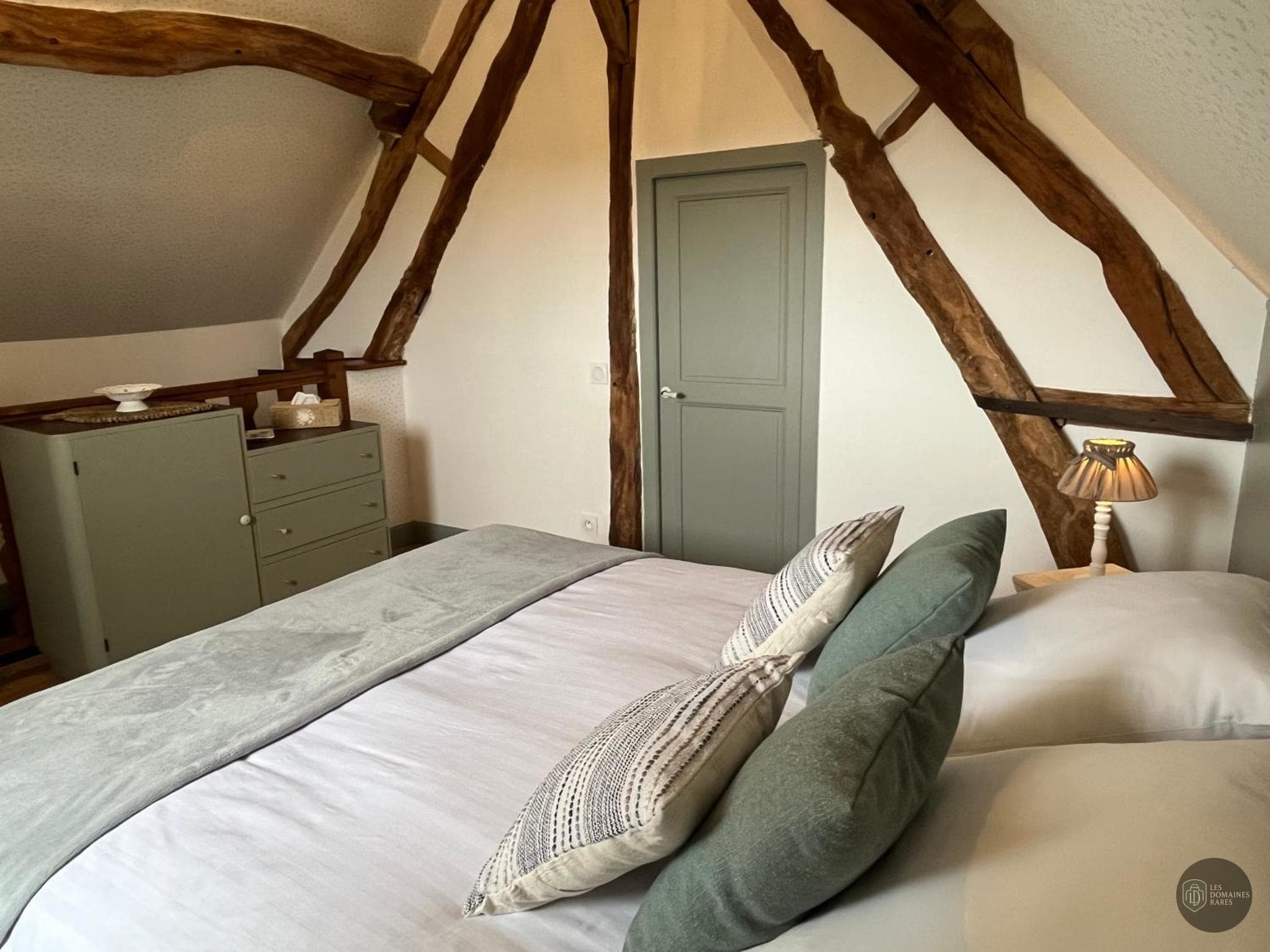 Chambre de l'hôtel La Guitoune en Nouvelle-Aquitaine