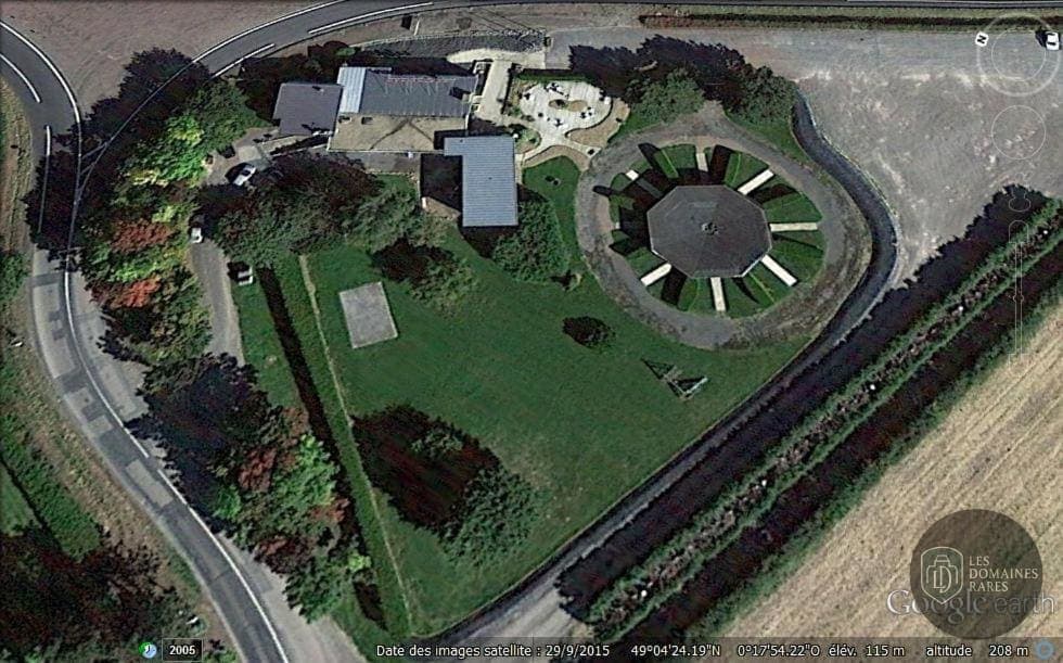 Vue extérieure de l'hôtel La Jalousie en Normandie