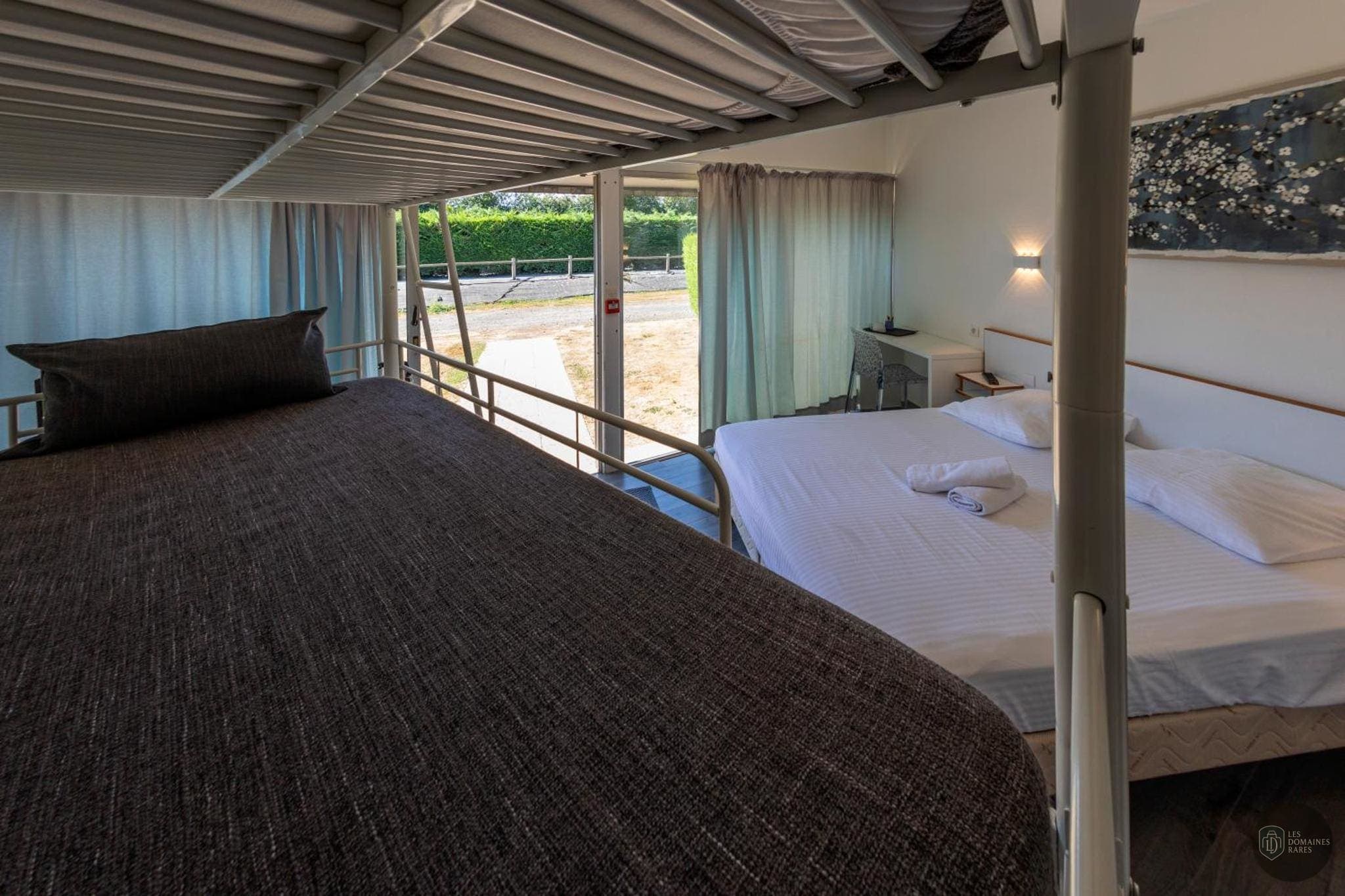 Vue extérieure de l'hôtel La Jalousie en Normandie