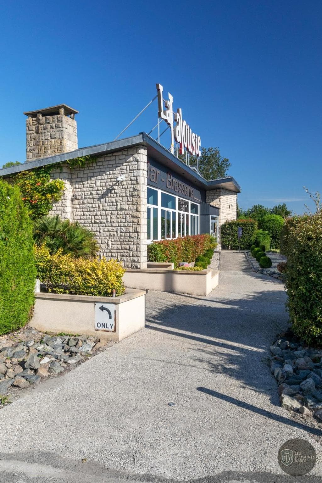 Vue extérieure de l'hôtel La Jalousie en Normandie