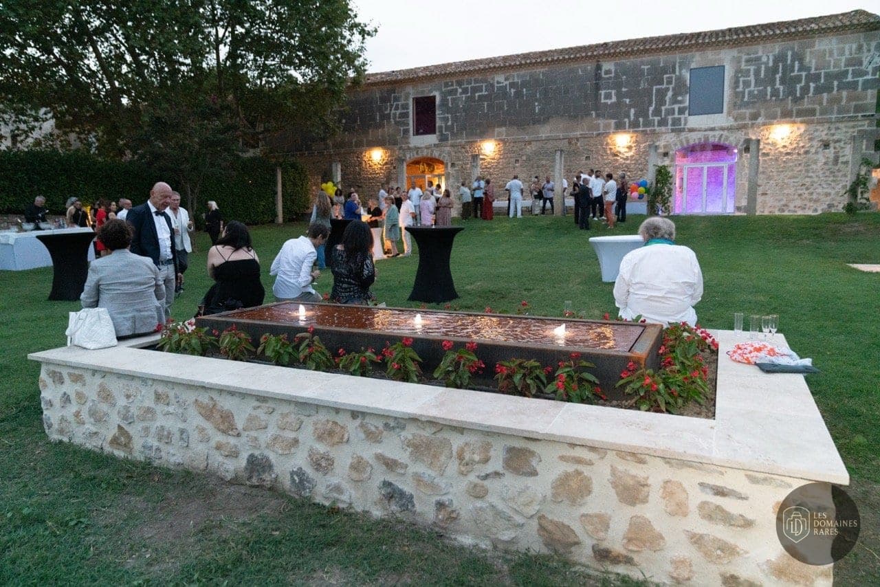 Vue extérieure du domaine La Mérindole à Fontvieille en Provence-Alpes-Côte d'Azur