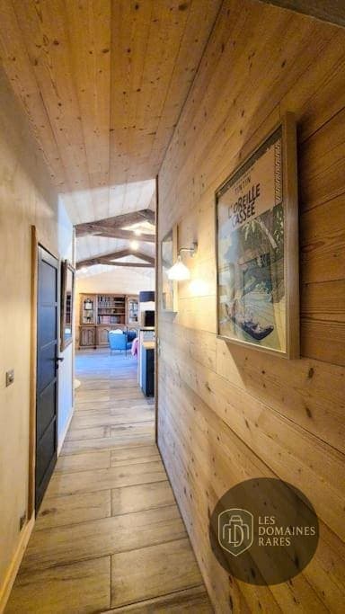 Vue extérieure du salle de réception La Maison de Pierre à Vénès en Occitanie