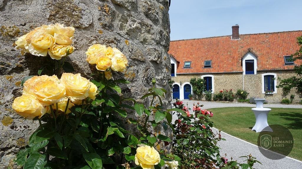 Vue extérieure du gîte La Maloterie à Belle-et-houllefort en Hauts-de-France