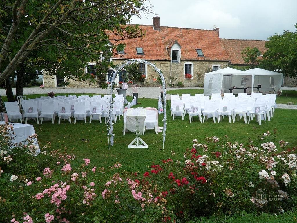 Vue extérieure du gîte La Maloterie à Belle-et-houllefort en Hauts-de-France