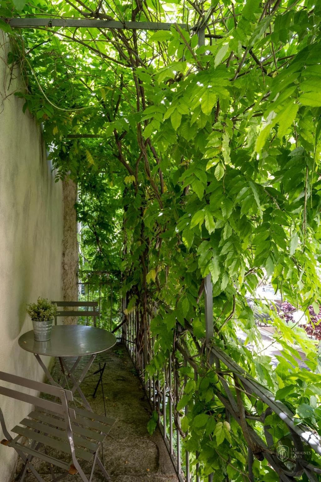 Vue extérieure de l'hôtel La Margelle en Provence-Alpes-Côte d'Azur