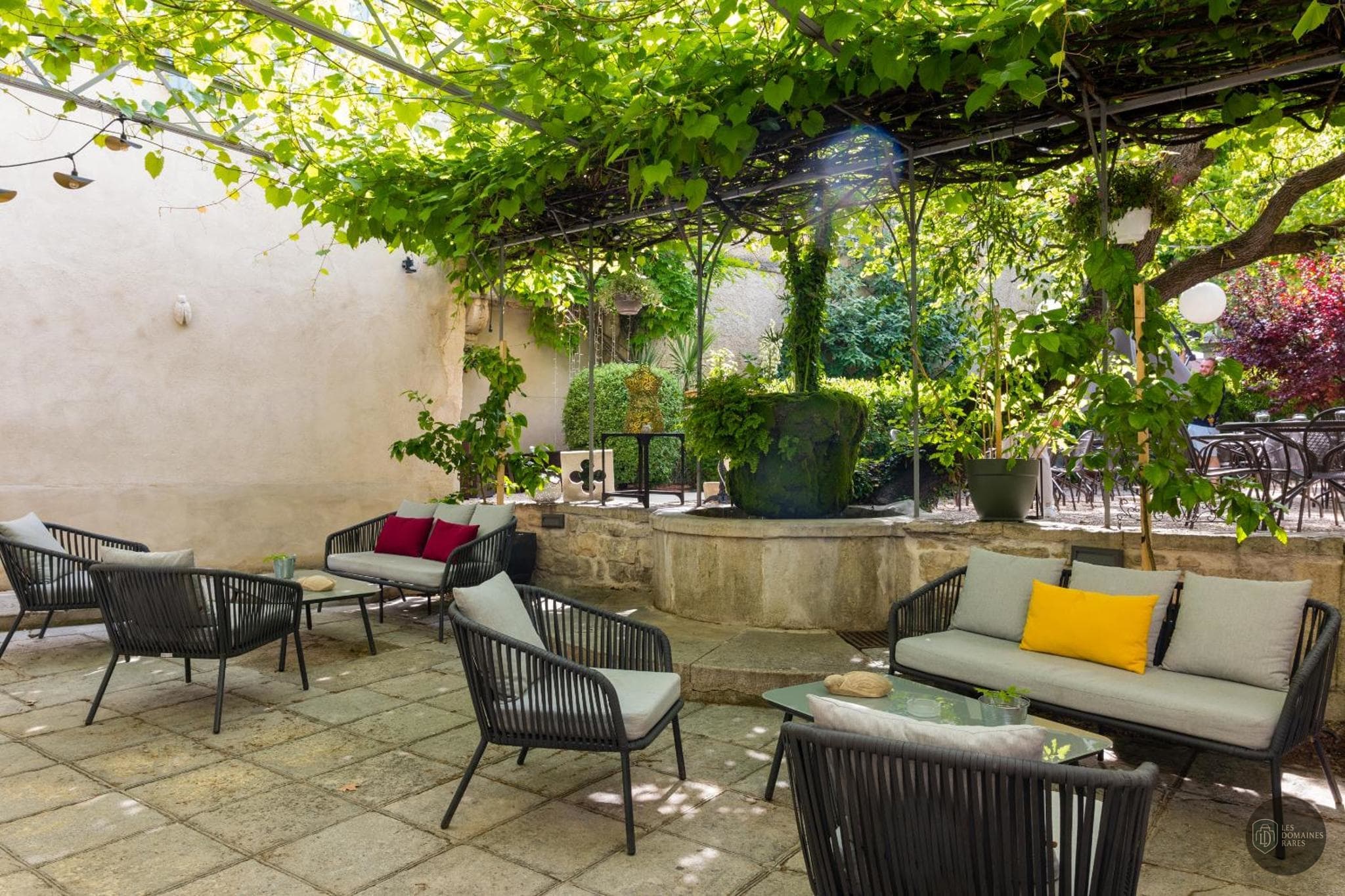 Vue extérieure de l'hôtel La Margelle en Provence-Alpes-Côte d'Azur