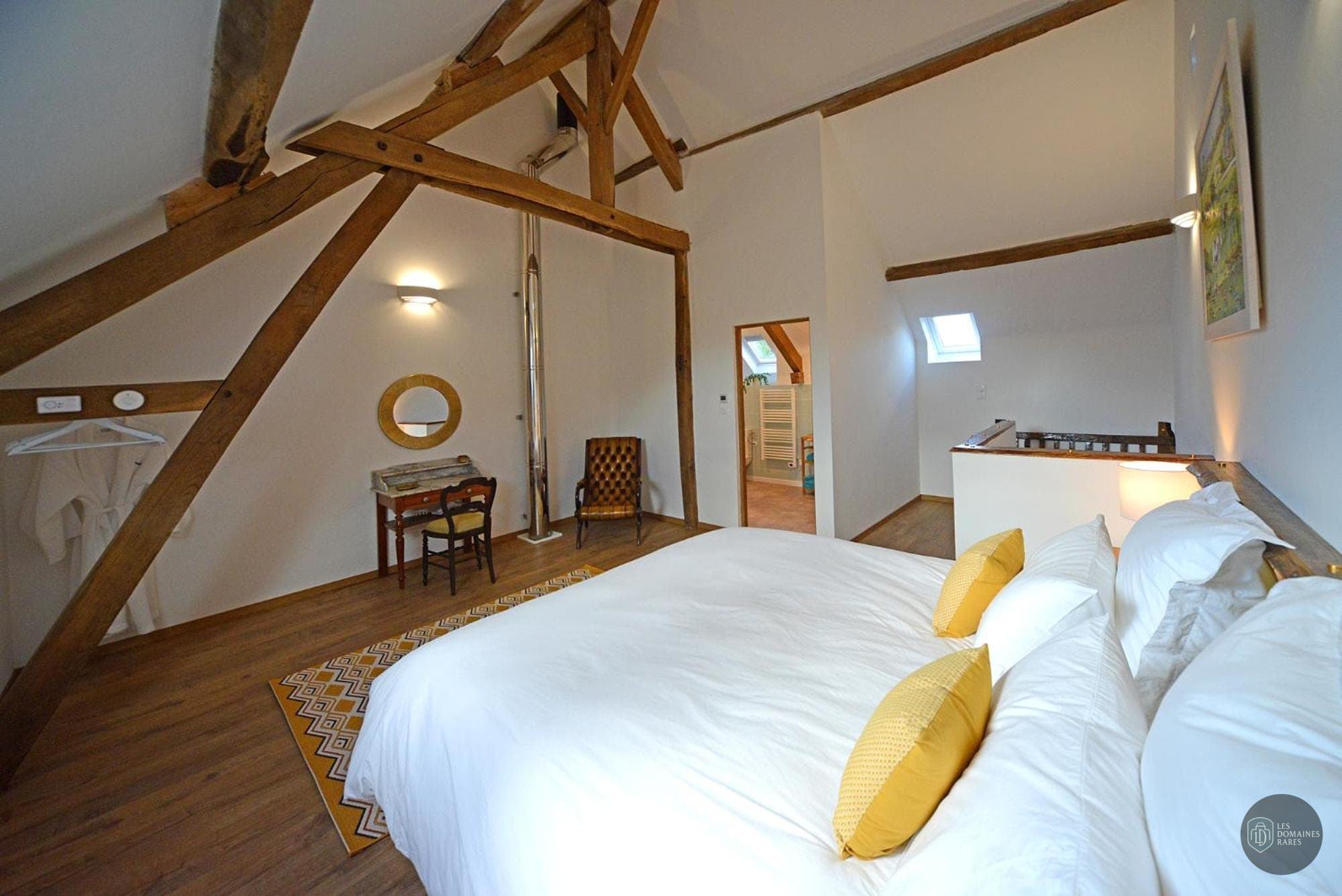Chambre de l'hôtel La Martinière en Auvergne-Rhône-Alpes - séminaire montélier