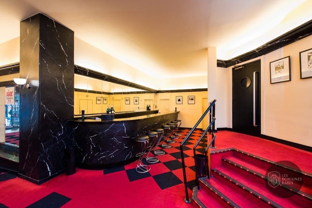 Restaurant du lieu La Nouvelle Eve à Paris en Île-de-France
