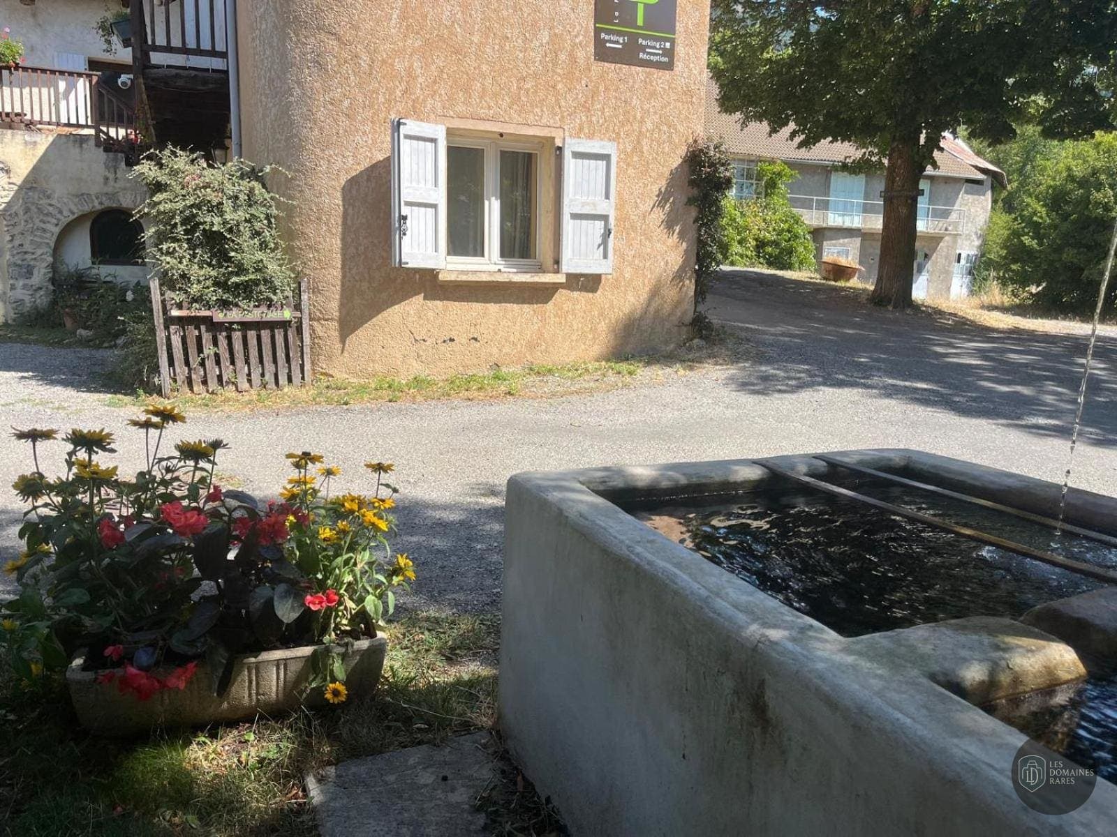 Vue extérieure de l'hôtel La Pastorale à La en Provence-Alpes-Côte d'Azur