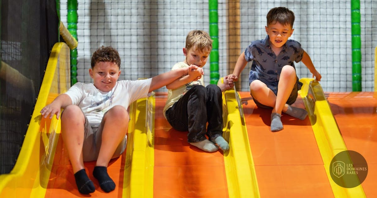 Piscine et activités du lieu La Playce en Bretagne