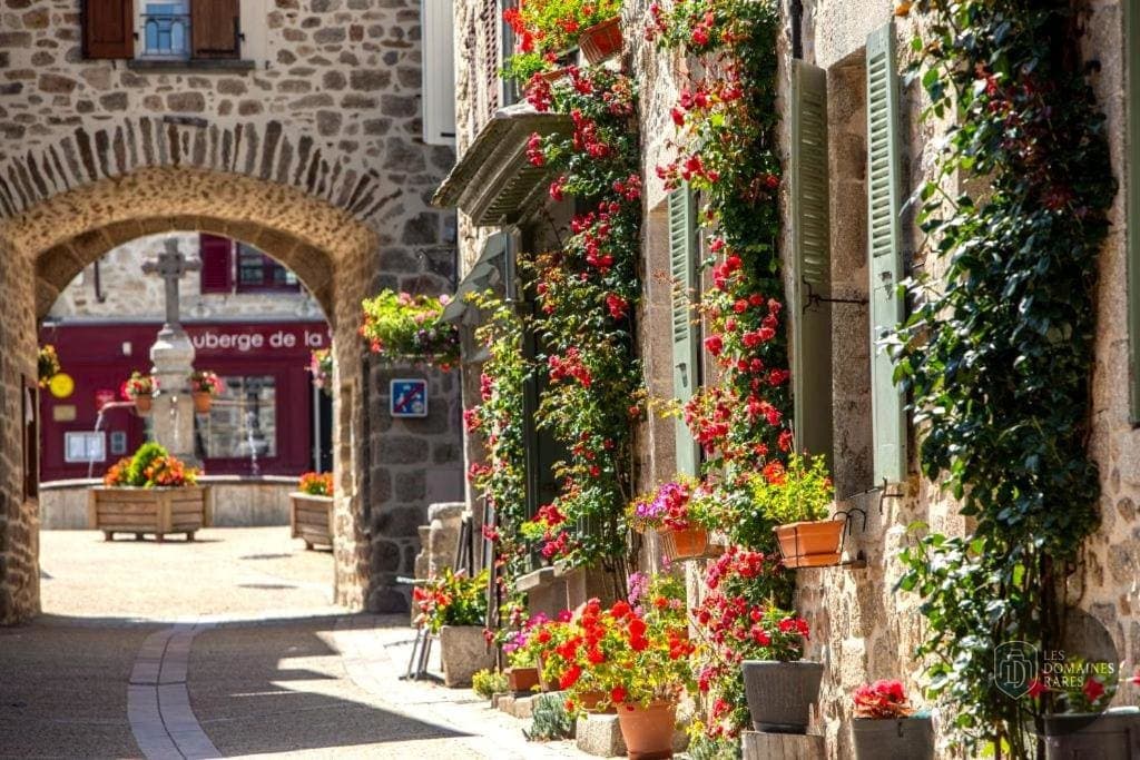 Vue extérieure du lieu La P'tite Marmite à Les en Pays de la Loire