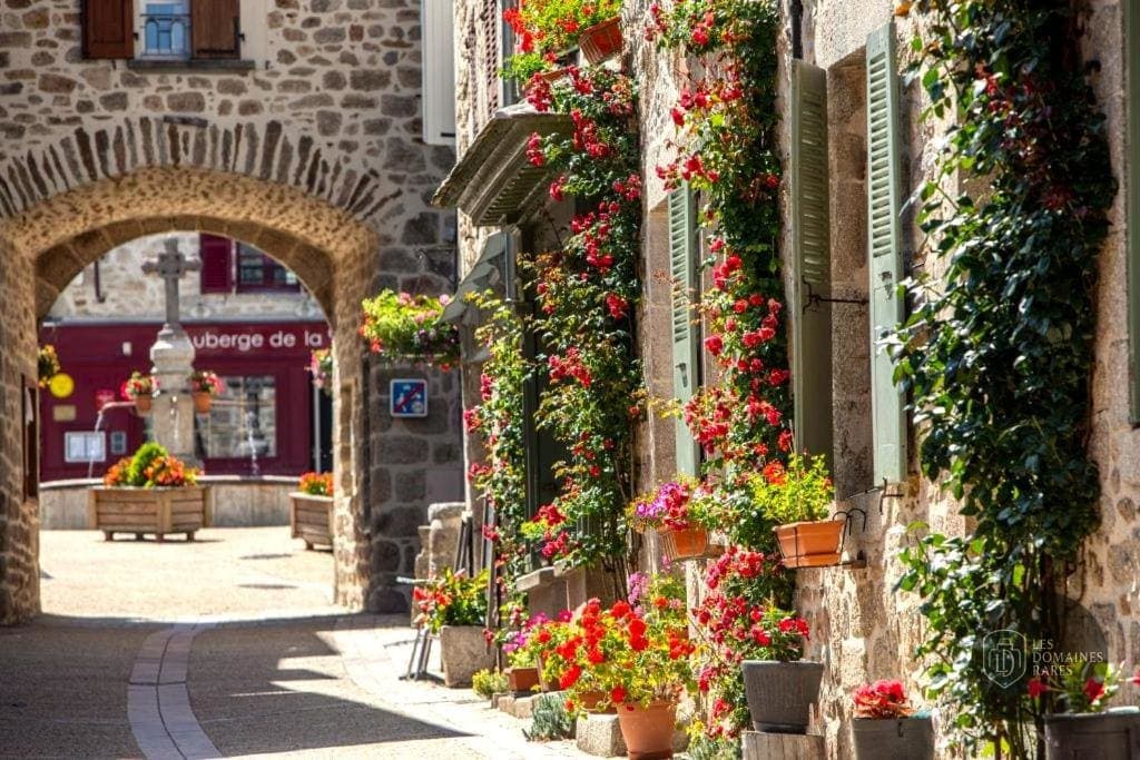 Vue extérieure du lieu La P'tite Marmite à Les en Pays de la Loire