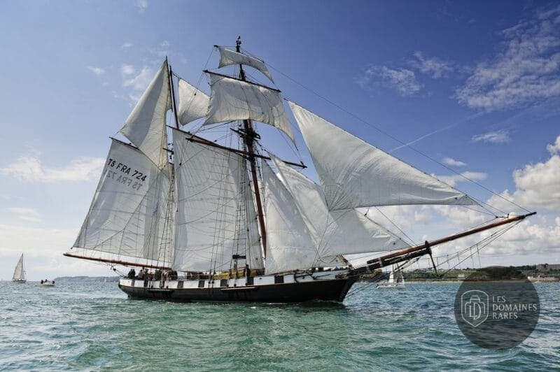 Vue extérieure du bateau La Recouvrance en Bretagne