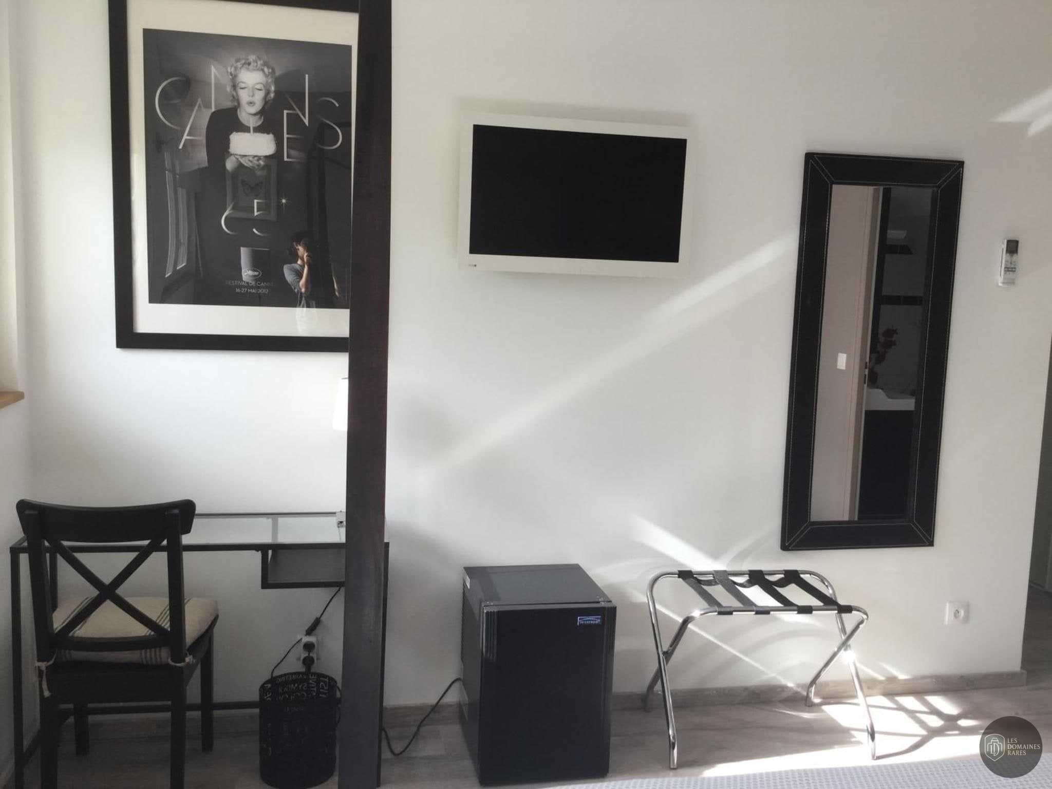 La Ressource — Extérieur
