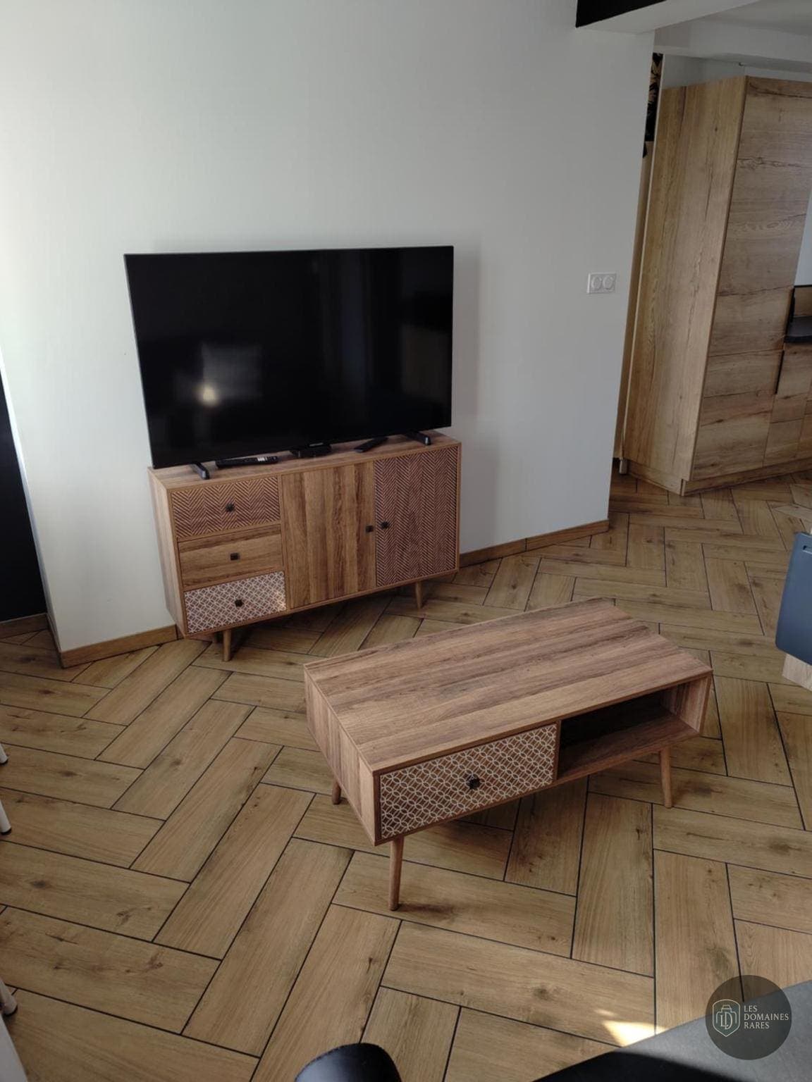 Espace intérieur de l'hôtel La Rose des Vents à Luzet en Auvergne-Rhône-Alpes