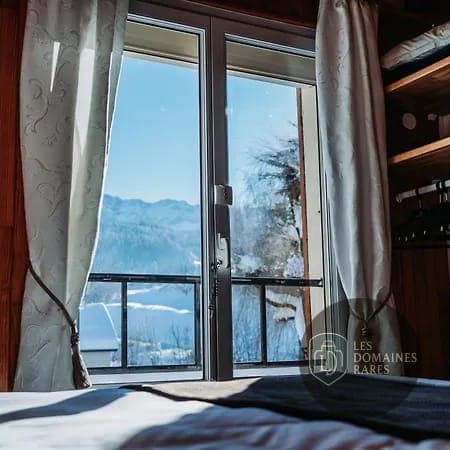 Chambre de l'hôtel La Roseraie Villard-de-Lans en Auvergne-Rhône-Alpes - séminaire isère