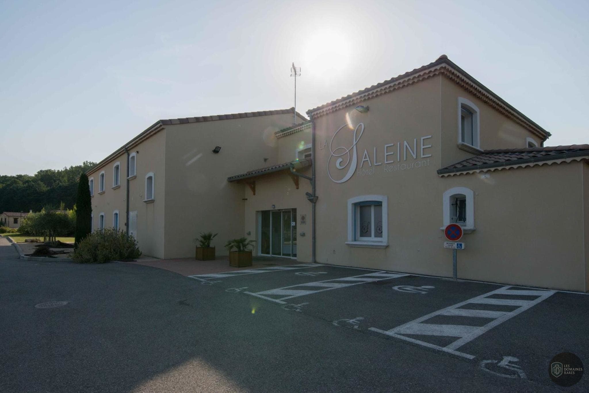 Vue extérieure du lieu La Saleine à Crest en Auvergne-Rhône-Alpes