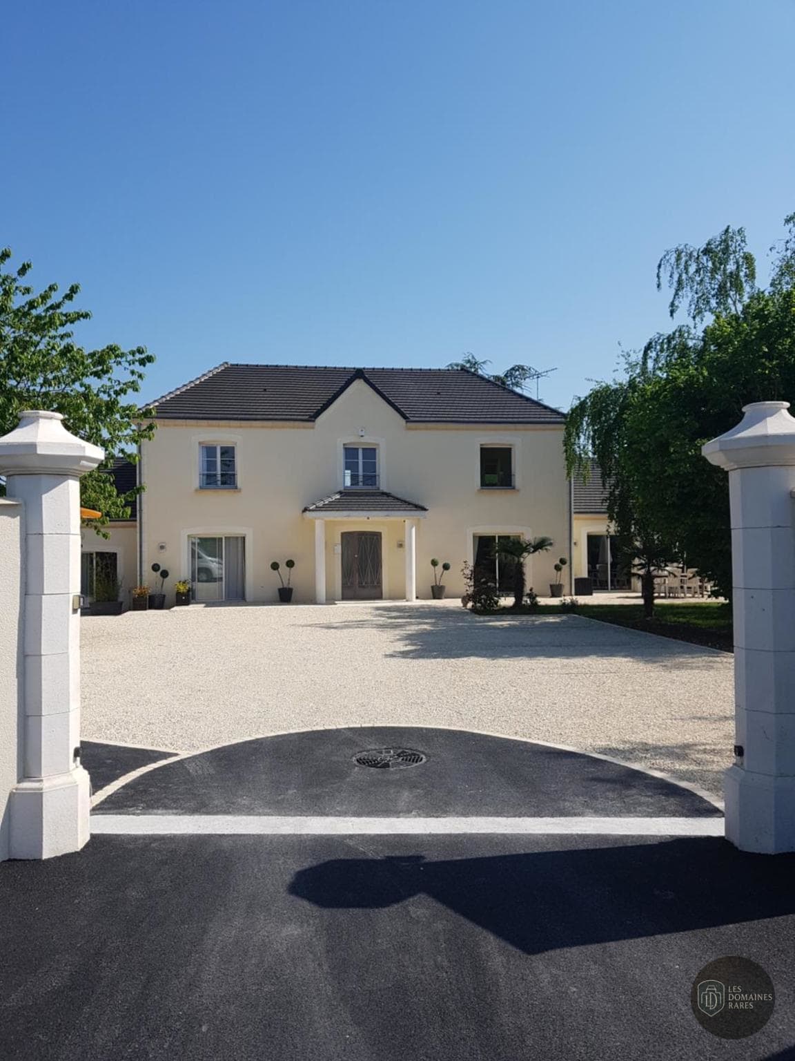Vue extérieure du lieu La Soierie à Lasalle en Occitanie