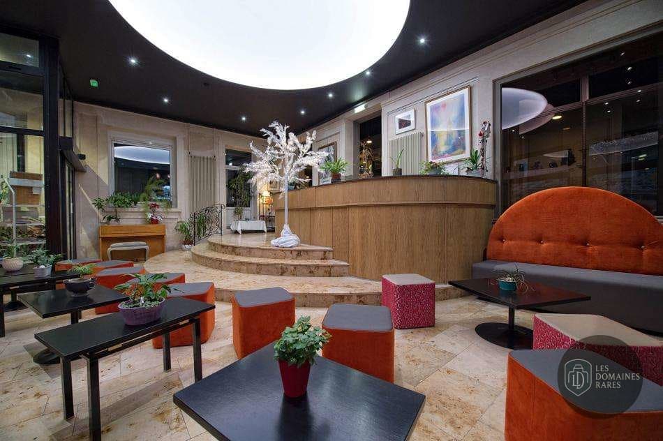 Espace intérieur du lieu La Terrasse à Fort en Hauts-de-France