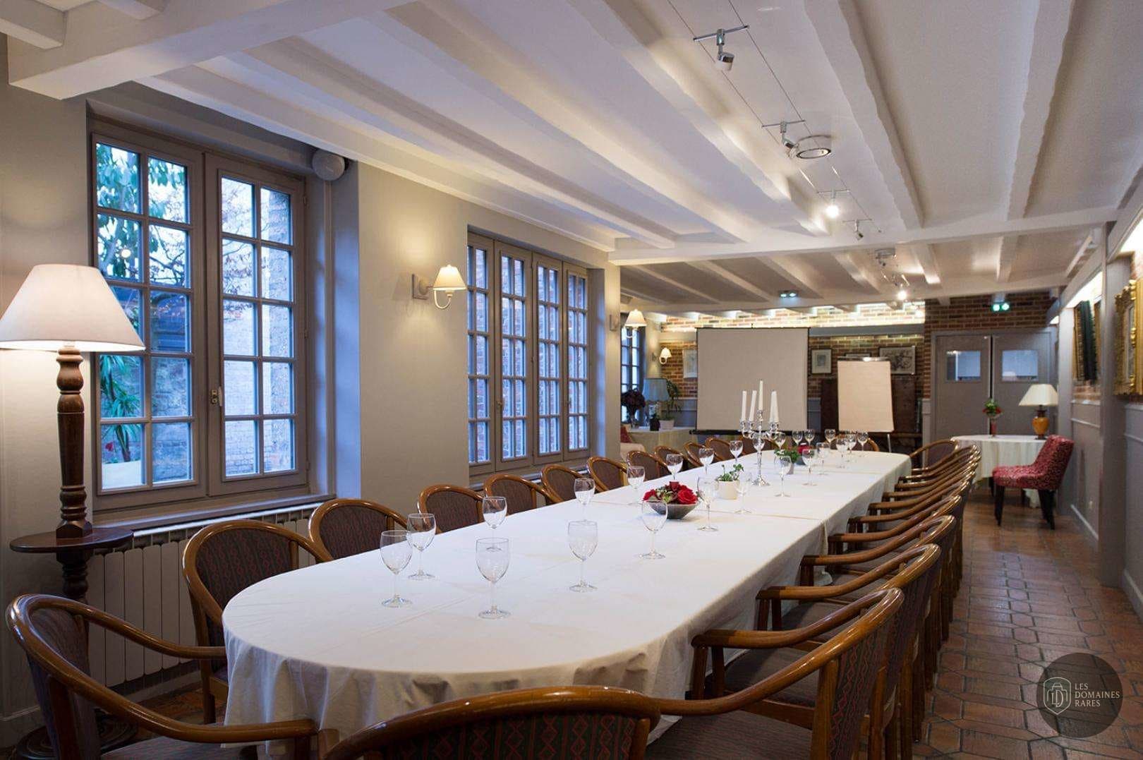 Salle de réunion 1 du lieu La Terrasse à Fort en Hauts-de-France