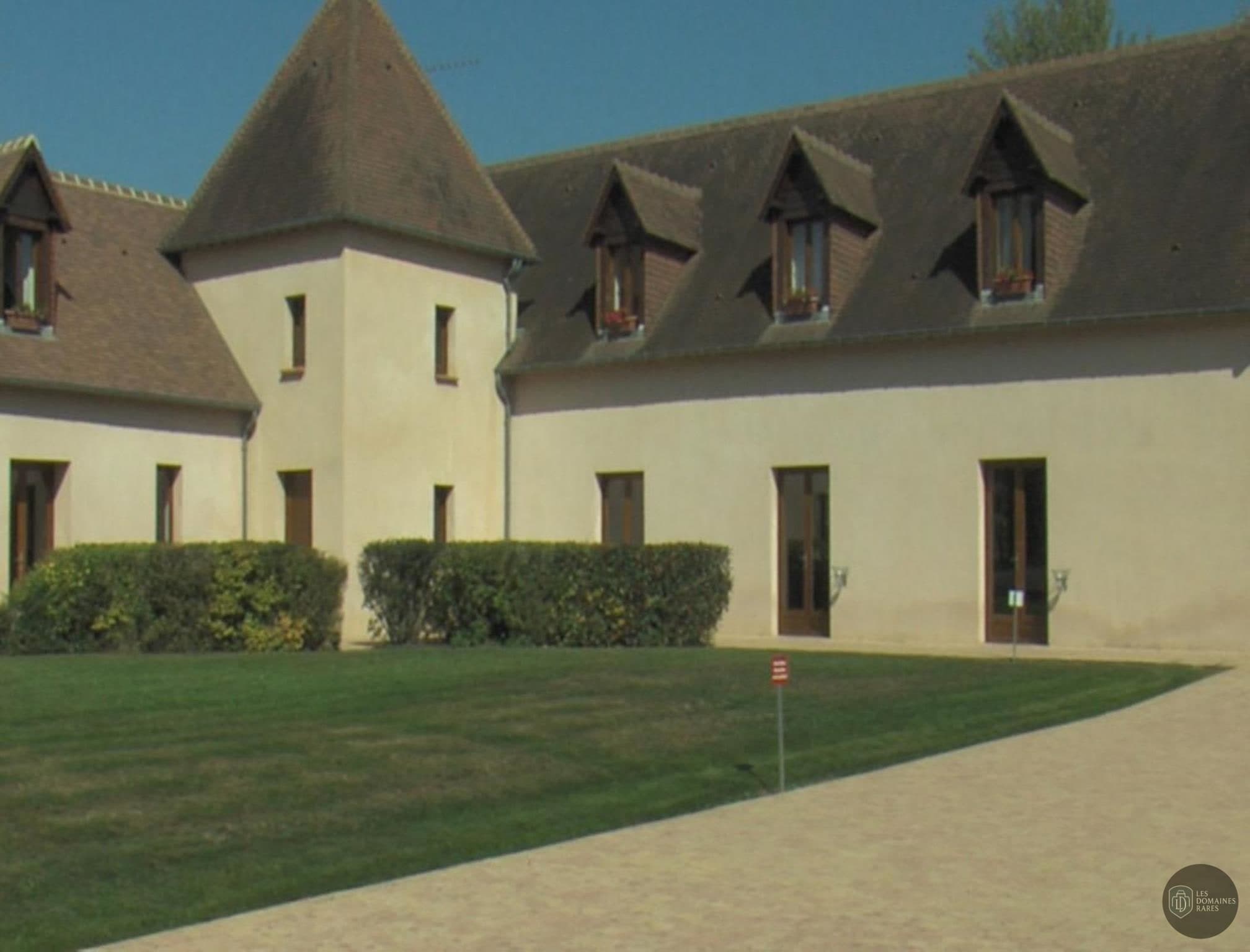 Vue extérieure du lieu La Tour des Plantes en Pays de la Loire