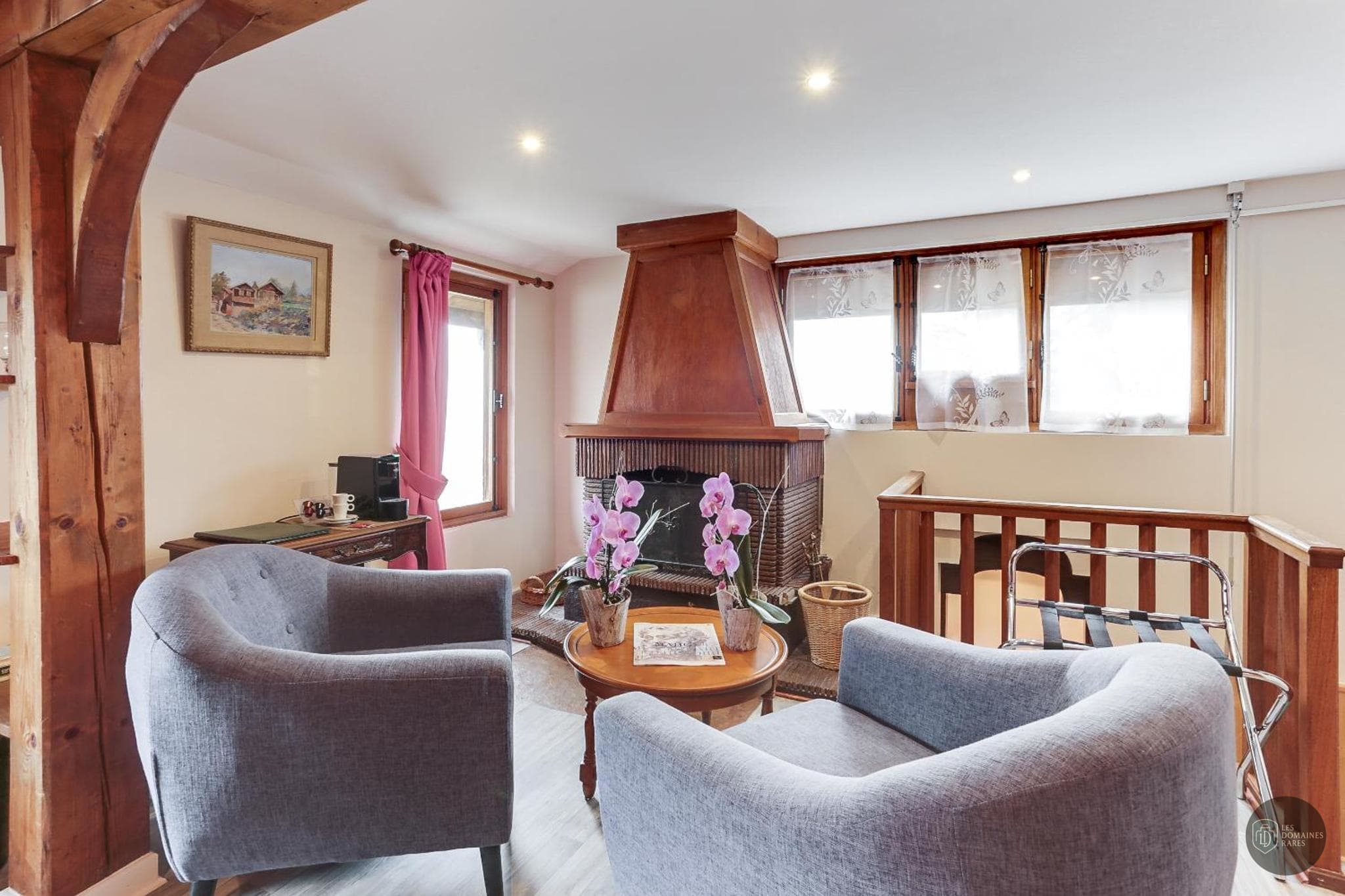 Espace intérieur de l'hôtel La Verniaz en Auvergne-Rhône-Alpes