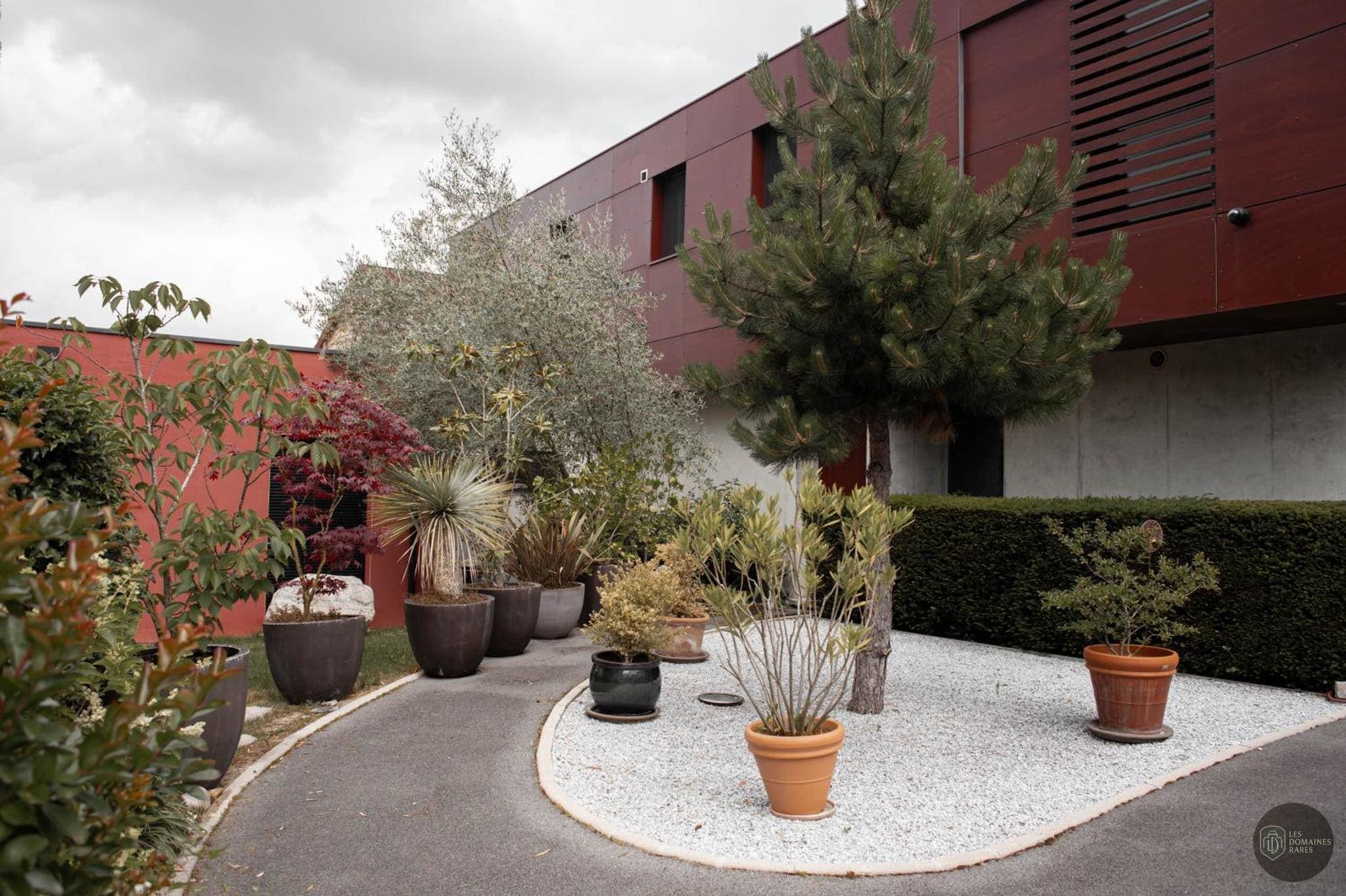 Vue extérieure du domaine La Vigneraie à Reims en Grand Est