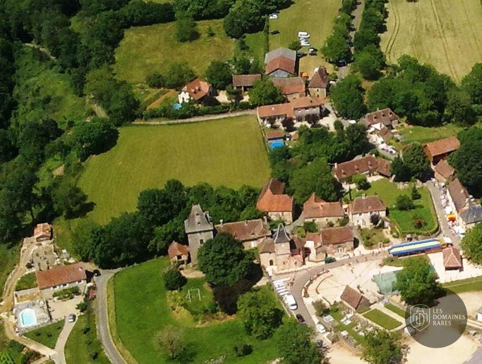 Vue extérieure du domaine La Vigneraie à Reims en Grand Est