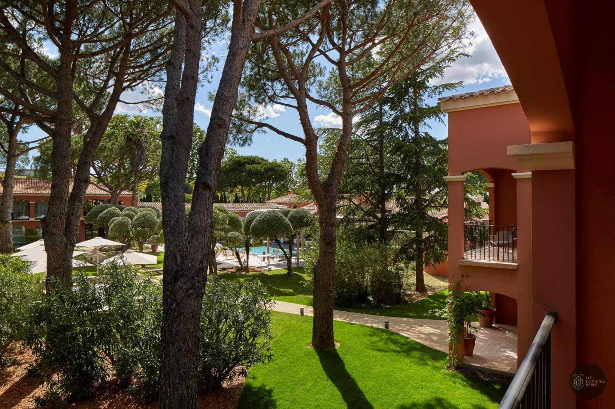 Vue extérieure de l'hôtel La Villa Duflot à Perpignan en Occitanie