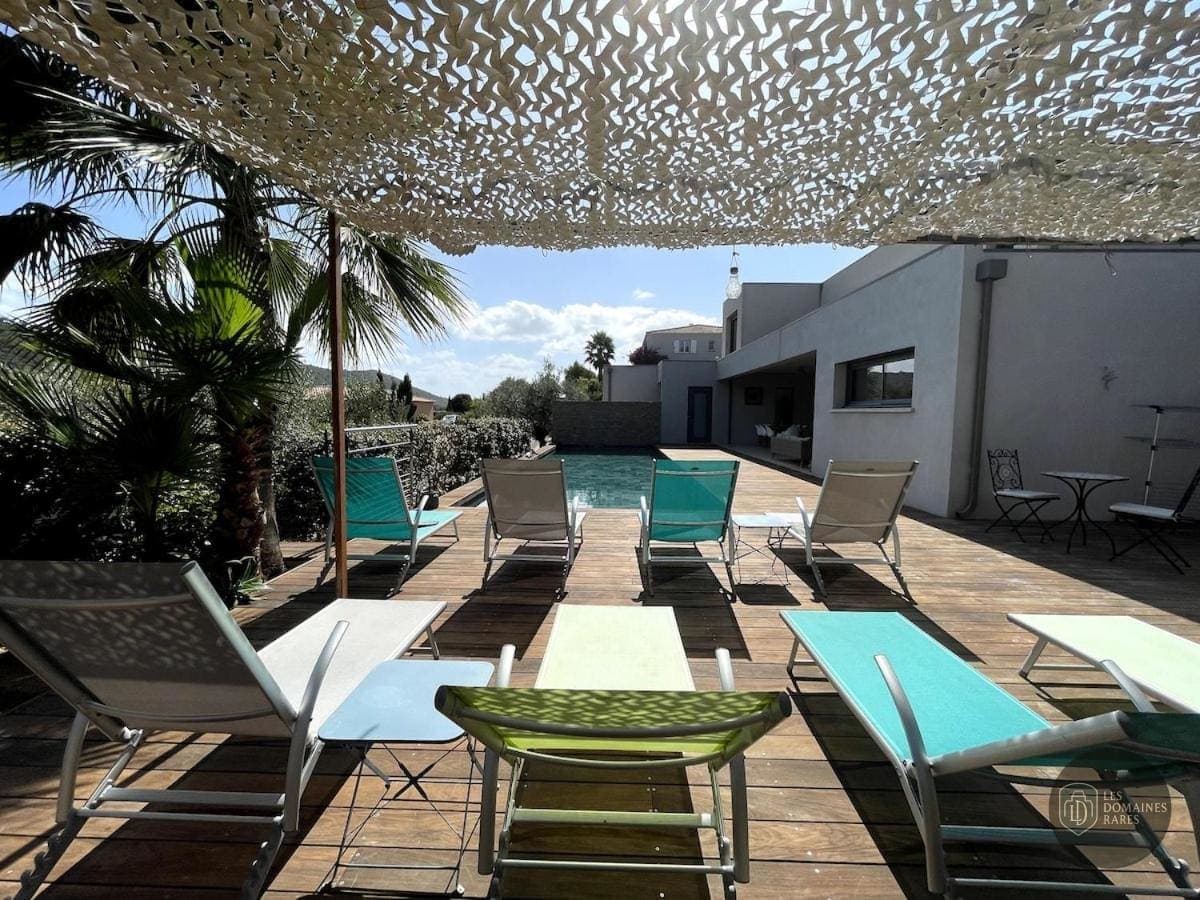 La Villa K — Extérieur