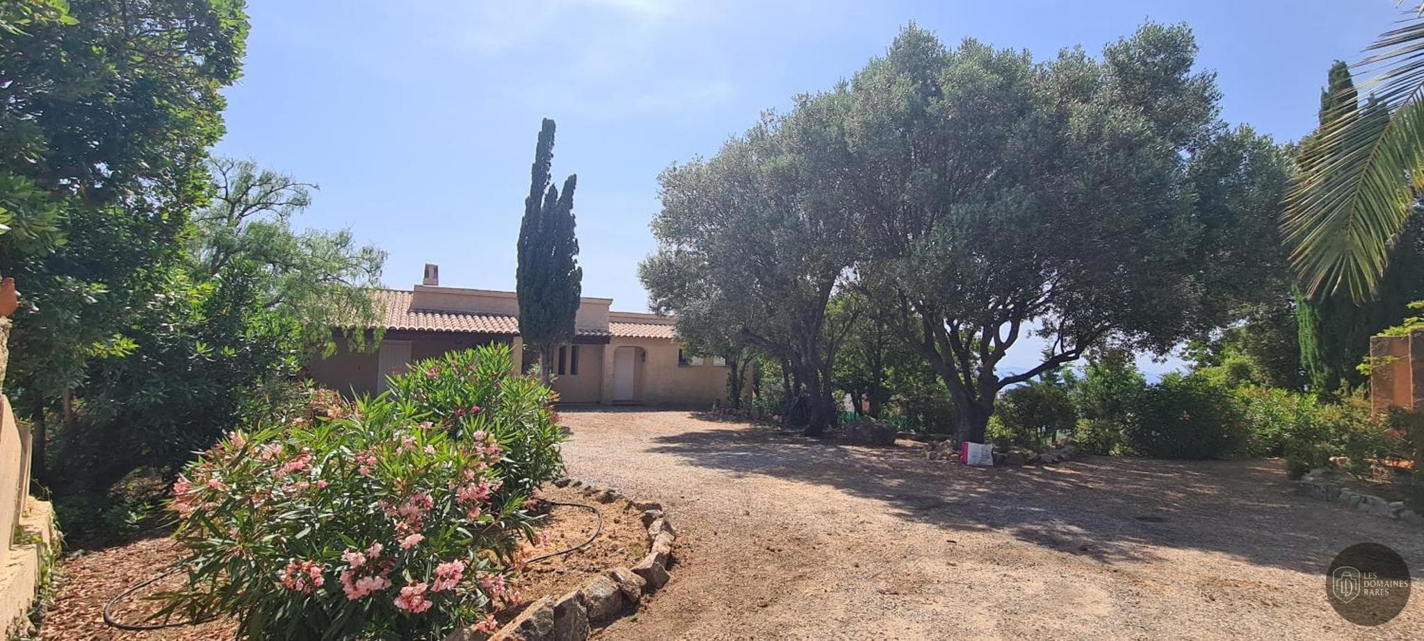 La Villa K — Extérieur