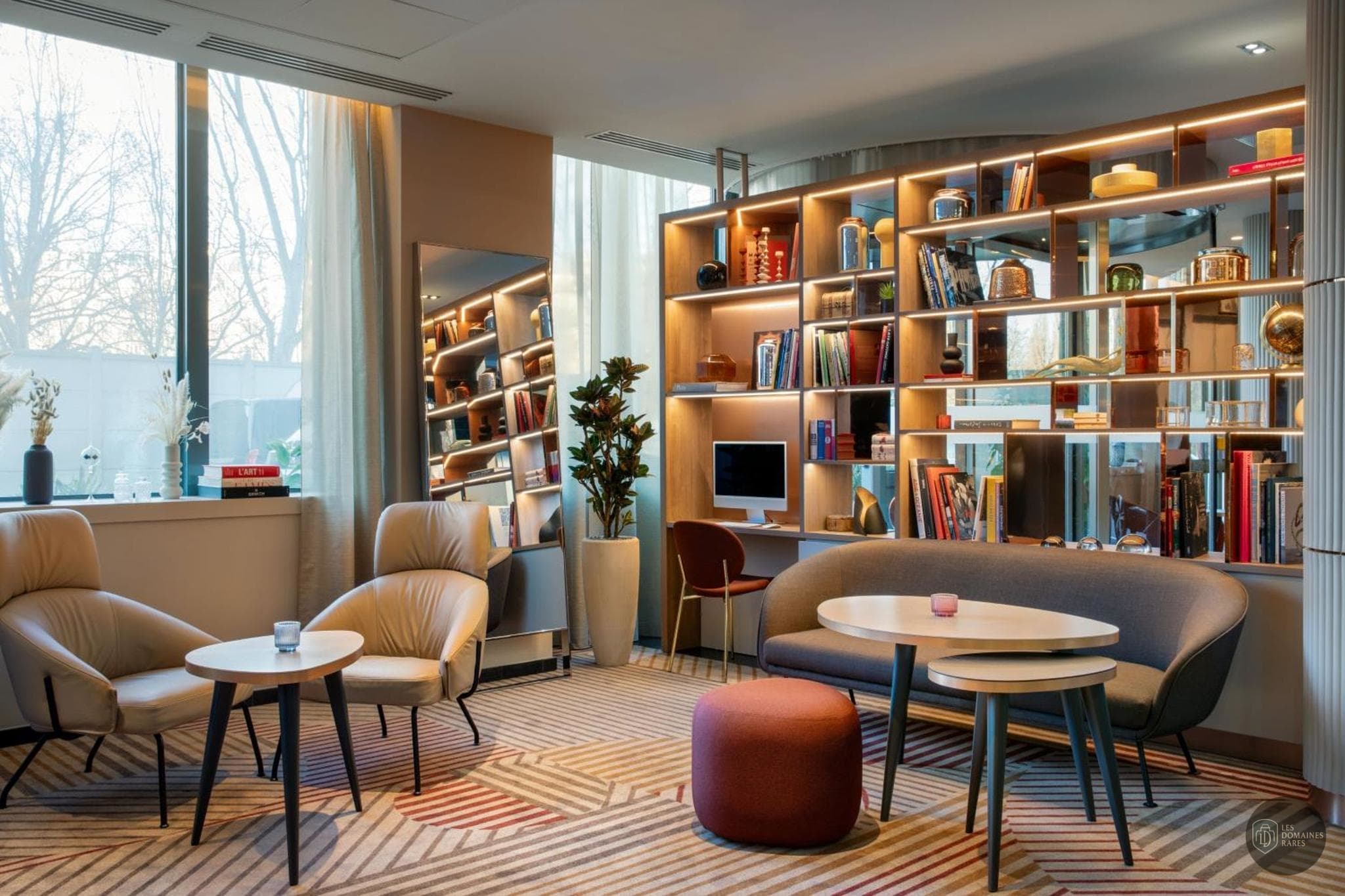 Espace intérieur de l'hôtel La Villa Maillot à Paris en Île-de-France