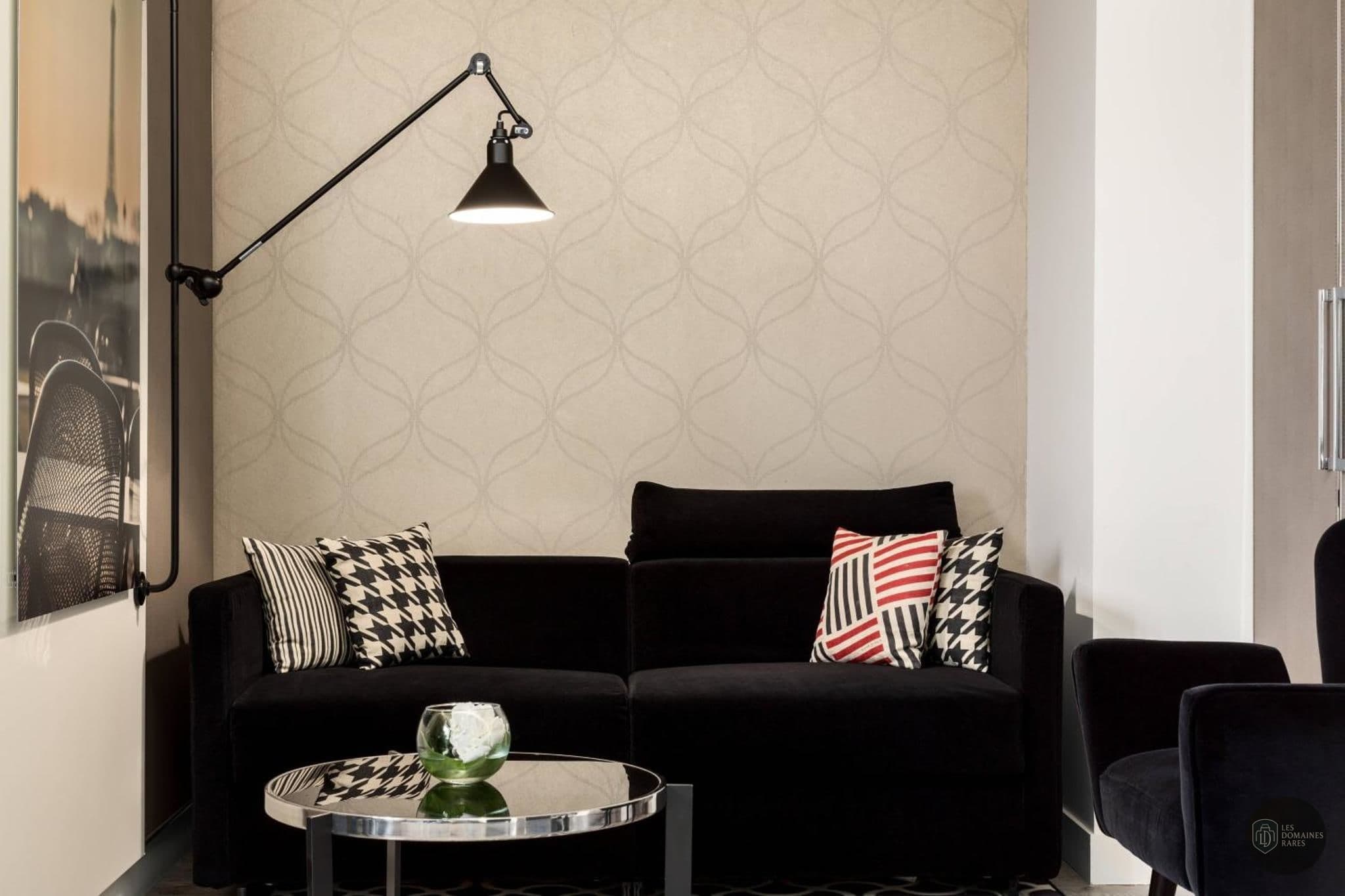 Espace intérieur de l'hôtel La Villa Maillot à Paris en Île-de-France