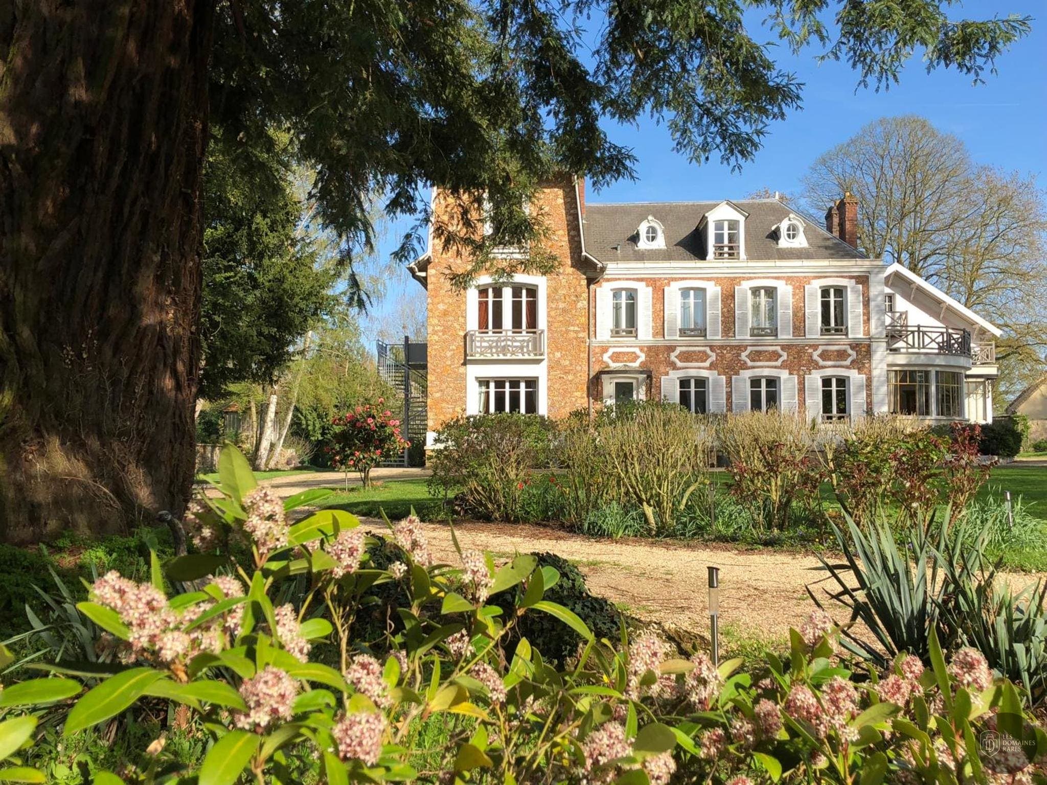 Vue extérieure de la villa La Villa Rochette en Île-de-France