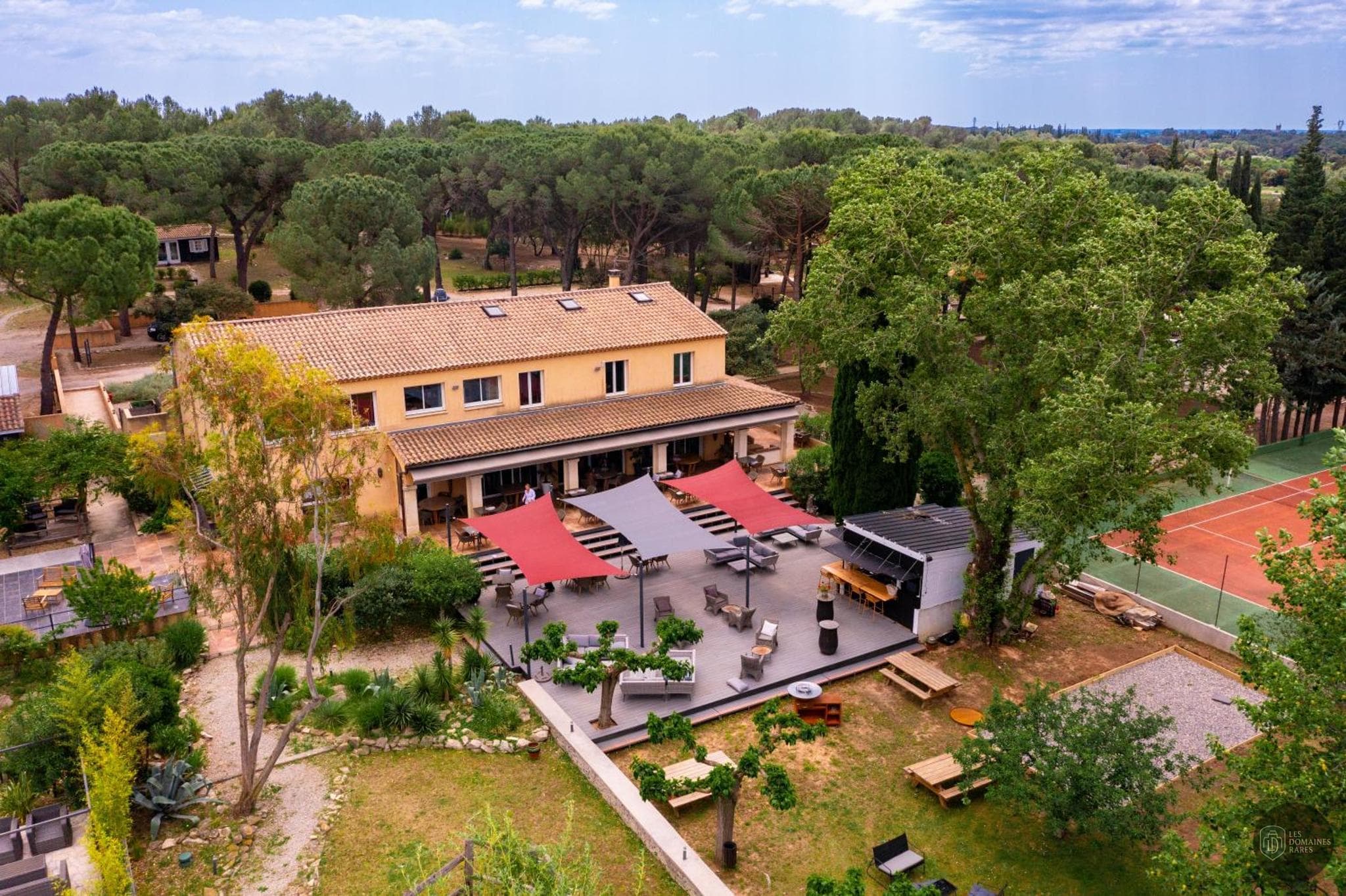 Vue extérieure de la villa La Villa Vicha à Aubais en Occitanie
