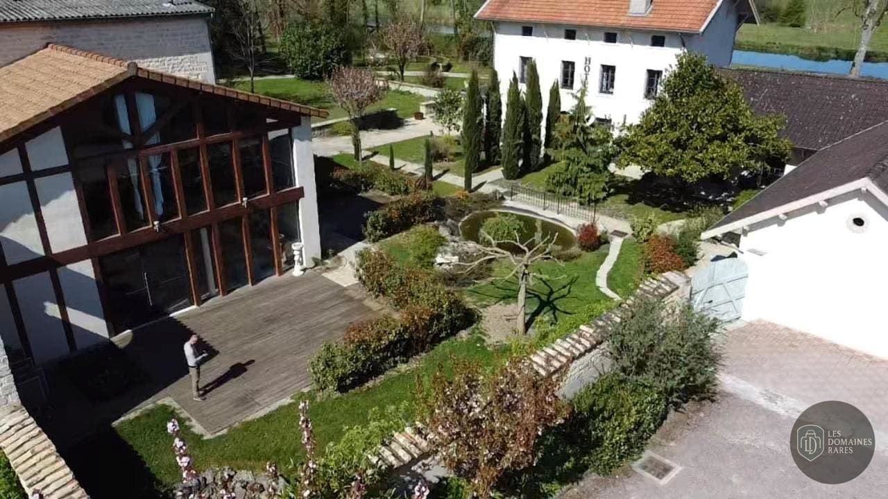 Vue extérieure du lieu La Vinaigrerie en Grand Est