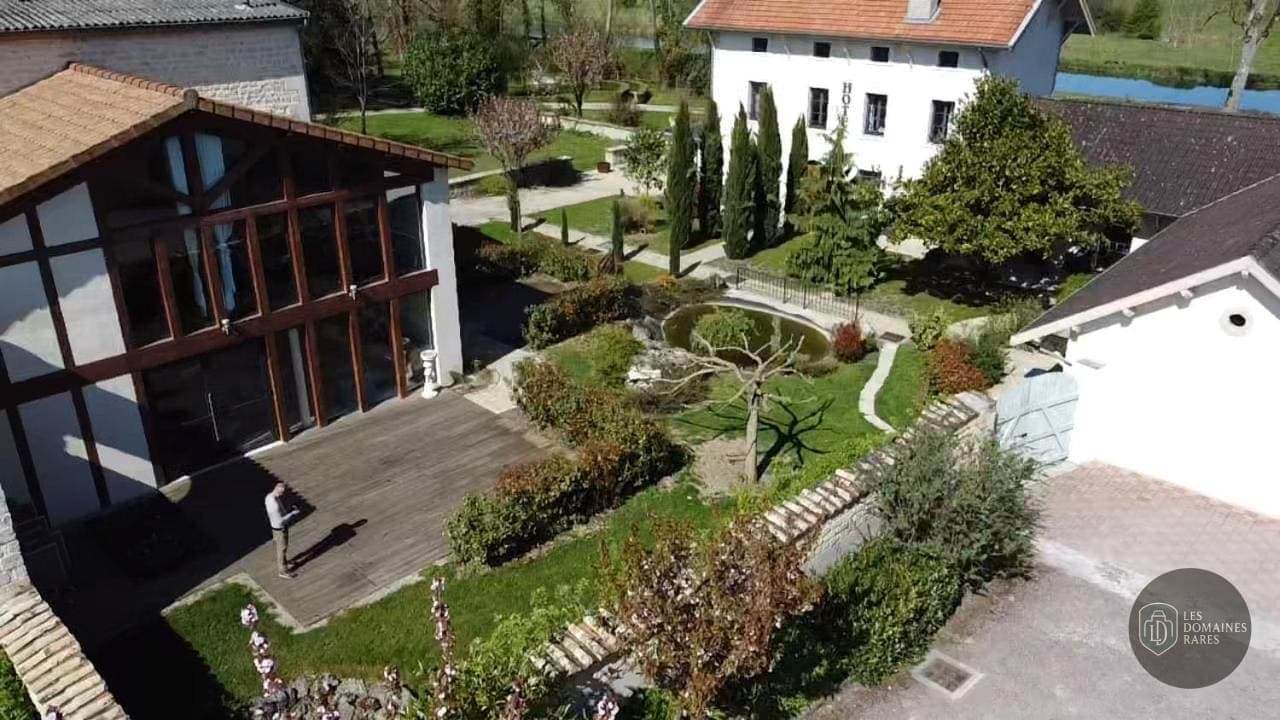 Vue extérieure du lieu La Vinaigrerie en Grand Est