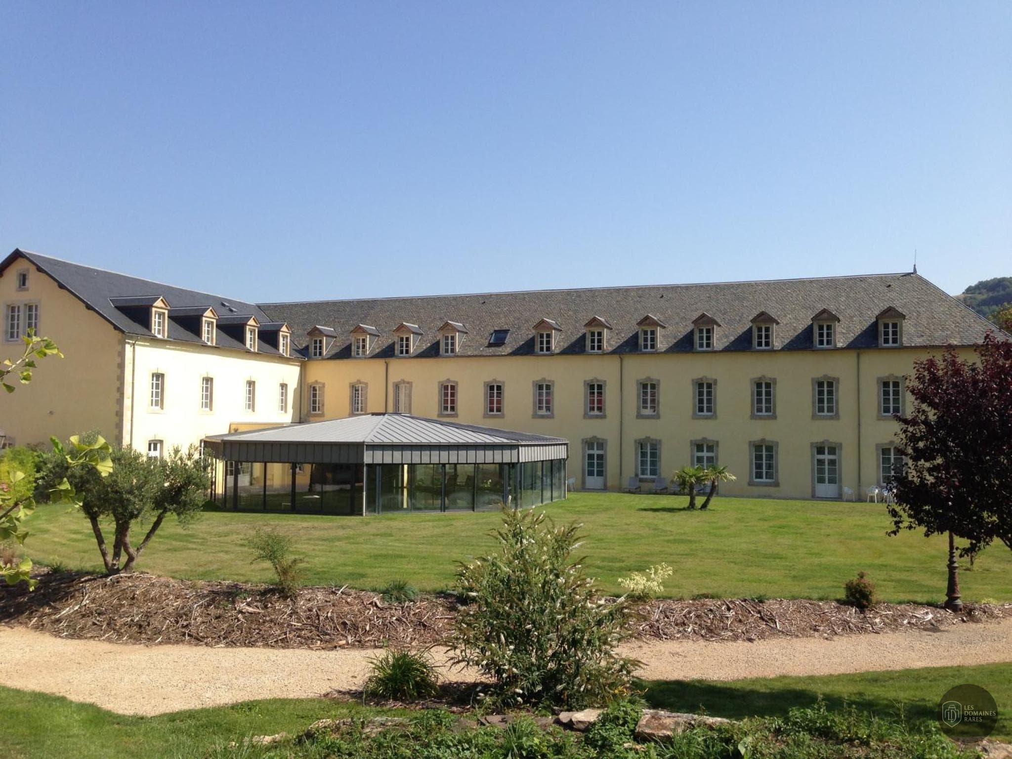 Vue extérieure de l'hôtel Le 1837 en Occitanie
