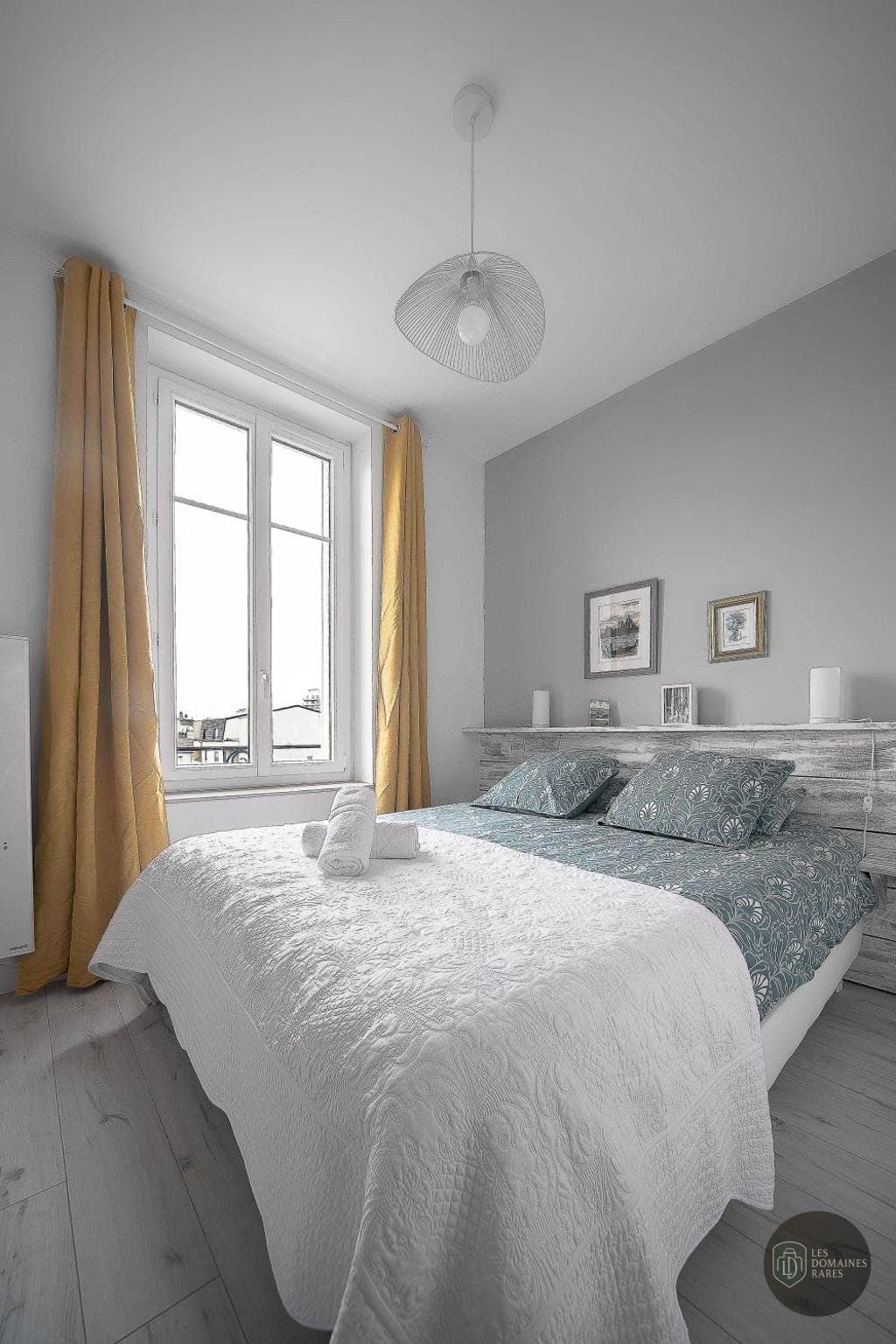 Chambre du château Le 28 George V à Paris en Île-de-France