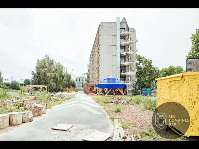 Vue extérieure du lieu Le 6B en Île-de-France