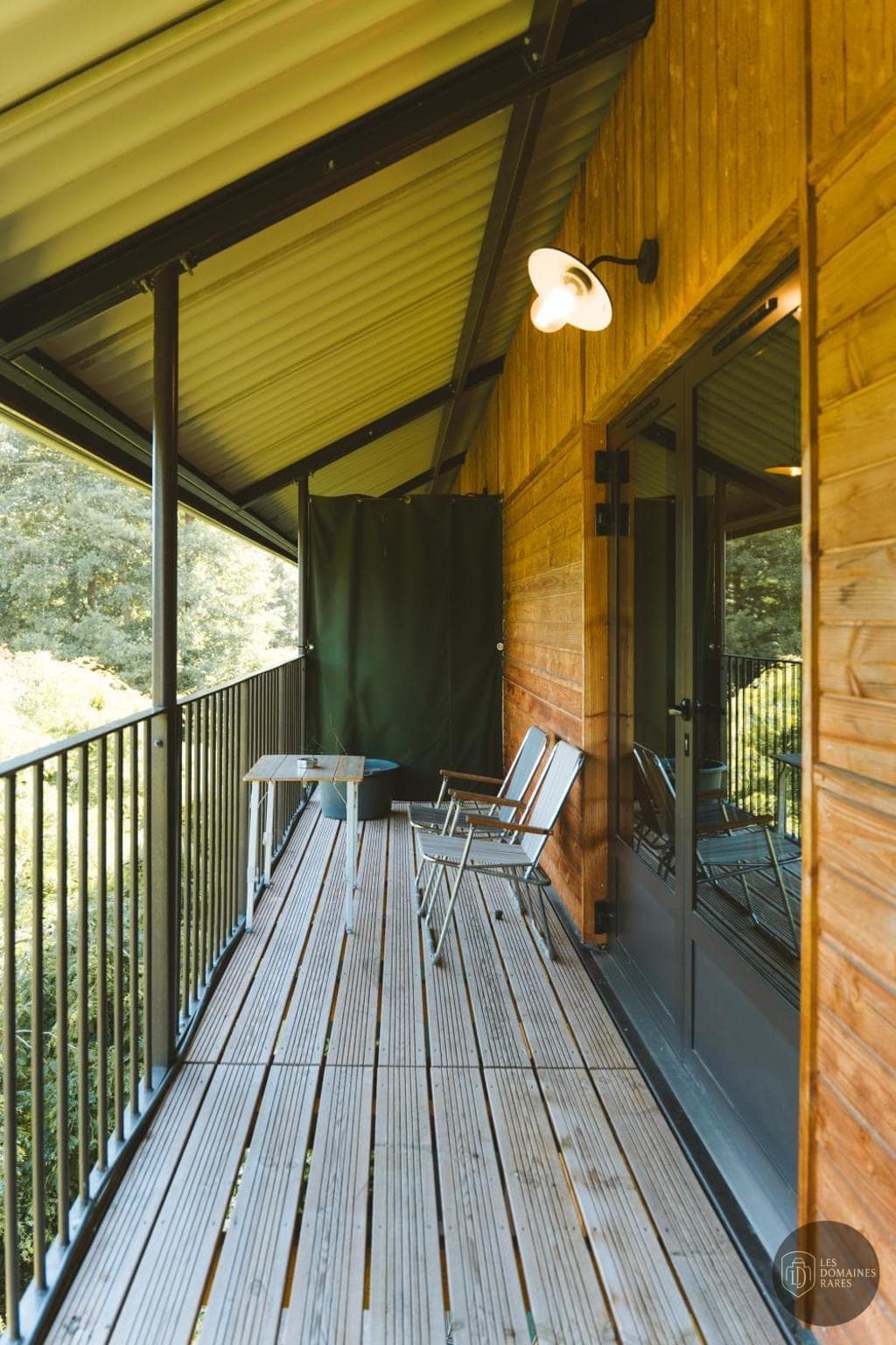 Vue extérieure du lieu Le Barn à Bonnelles en Île-de-France