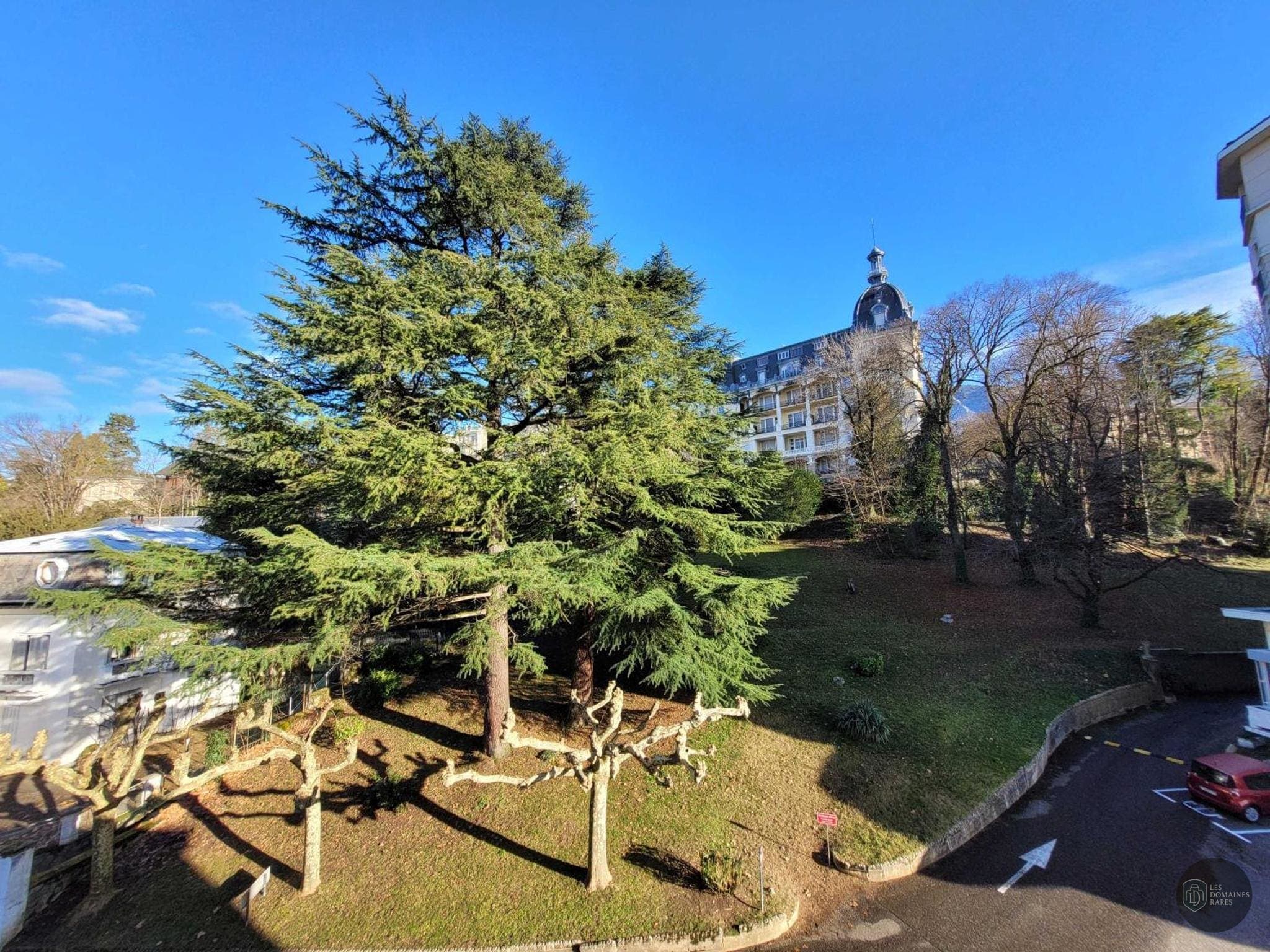 Vue extérieure de l'hôtel Le Beau Site en Auvergne-Rhône-Alpes